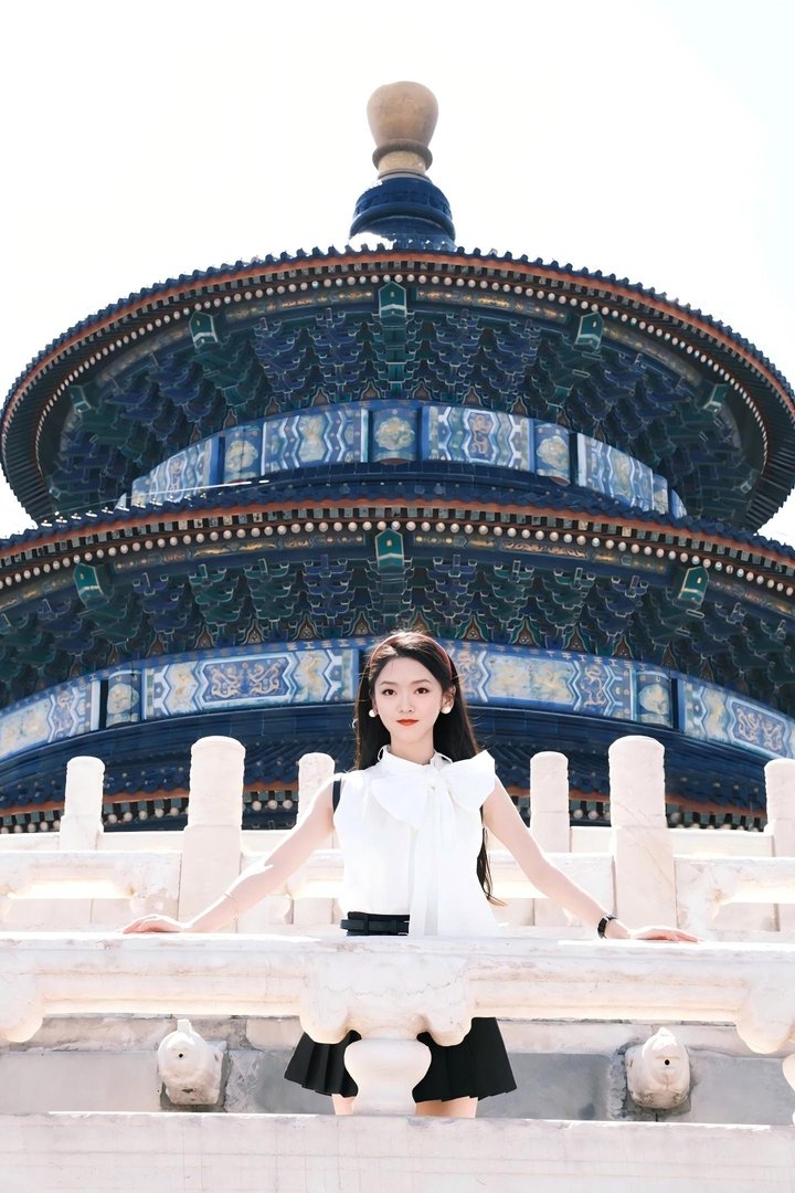 天坛素服照1_3