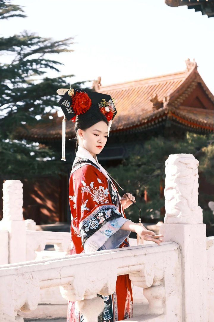 红墙格格风