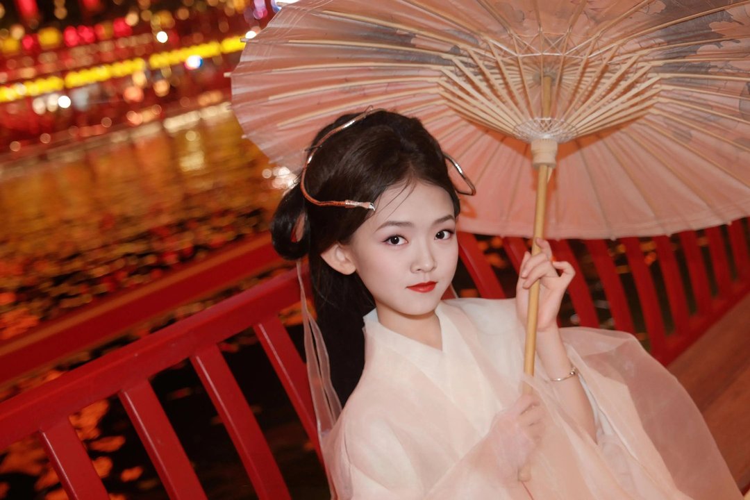 河头老街小孩古装_3
