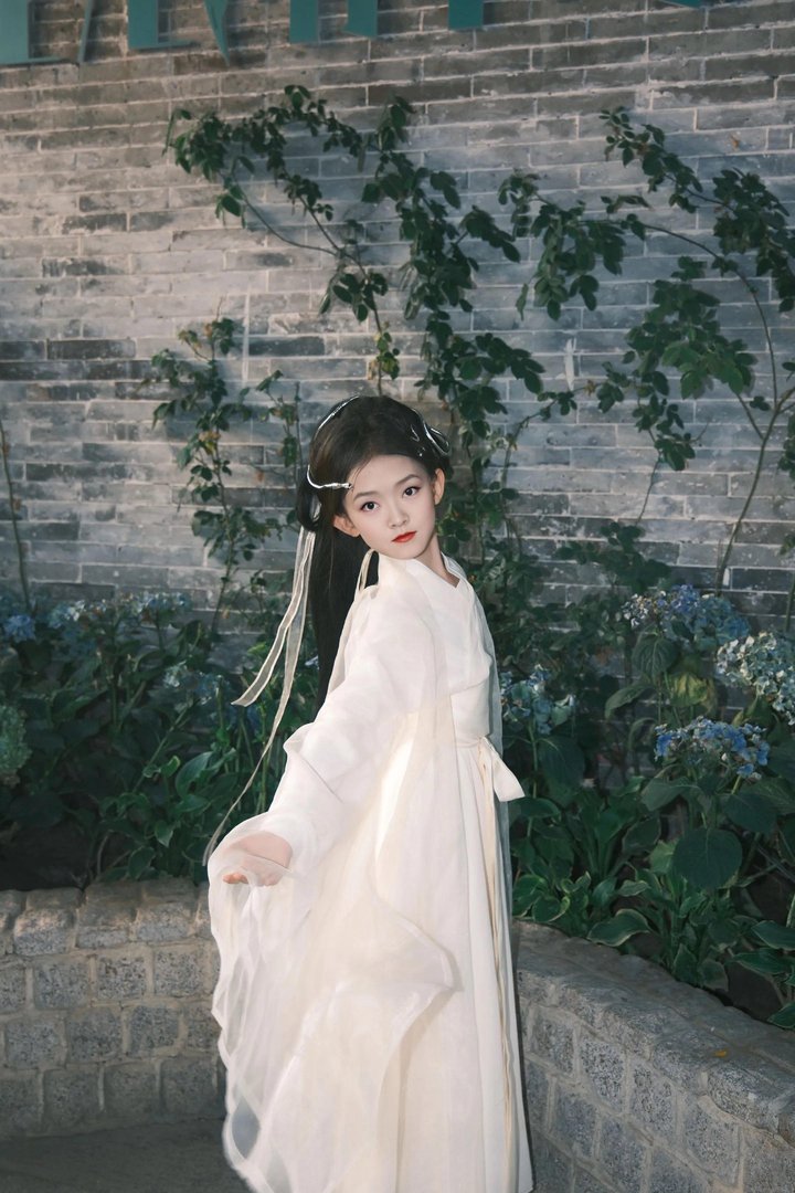 河头老街小孩古装_6