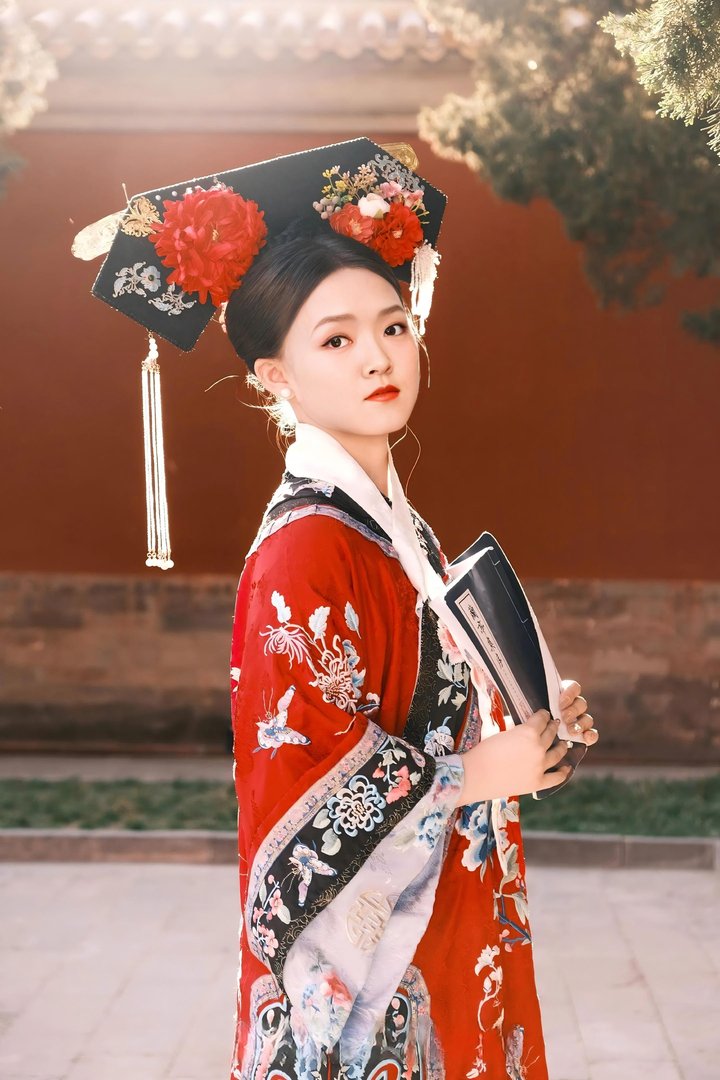 红墙格格风