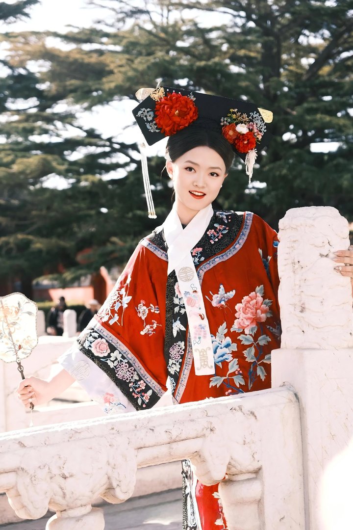 红墙格格风