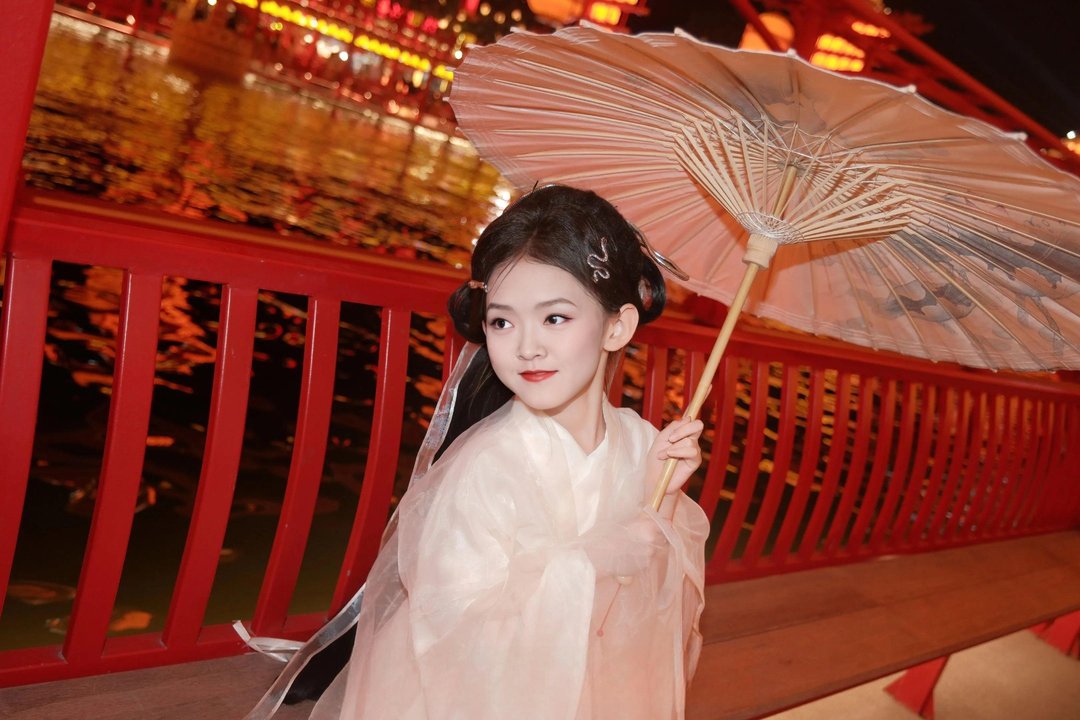 河头老街小孩古装_16