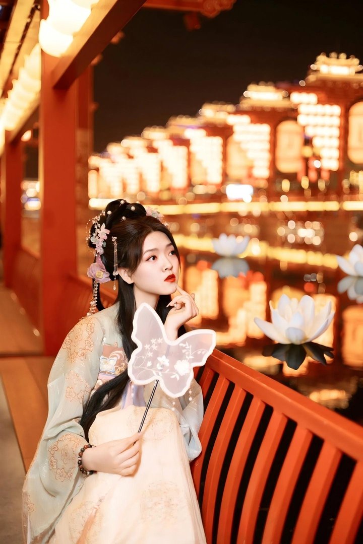 河头老街古装3_4
