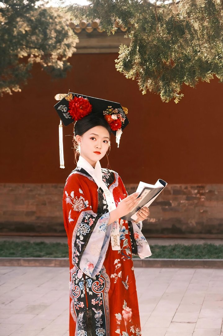 红墙格格风