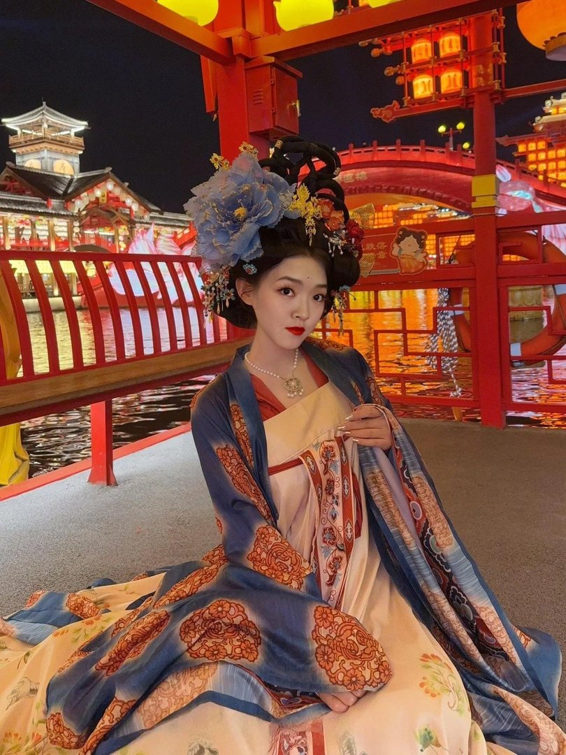河头老街古装32_3